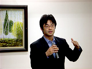 ���{�O�j�搶�̎ʐ^