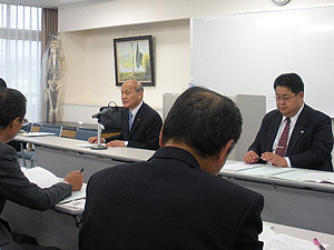 ��1��ʏ푍���̗l�q